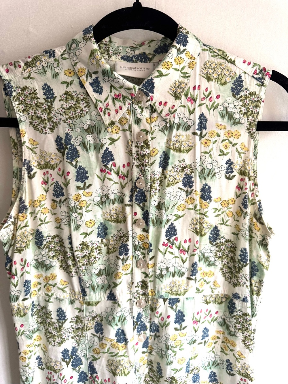 Liz Claiborne Sleeveless Floral Collared Dress in Cream with Botanical Print